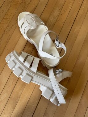 wild fable White Chunky Lug-Strap Sandals